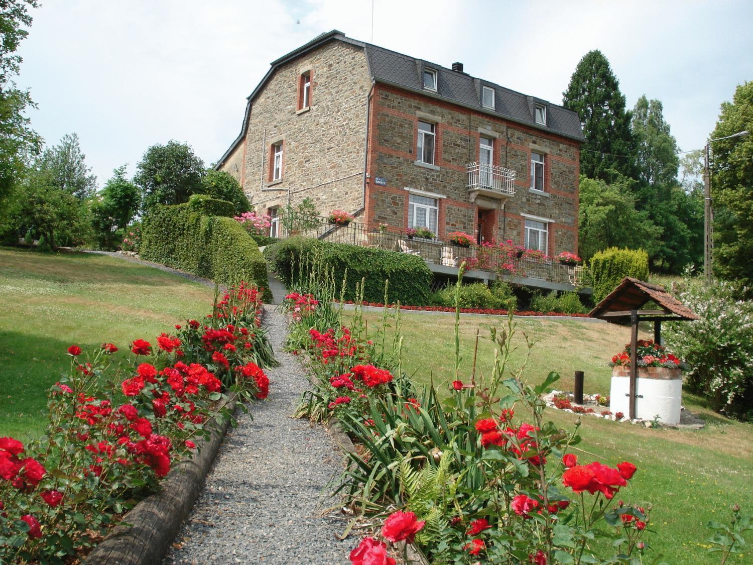 Villa Louise Bouillon Exteriör bild